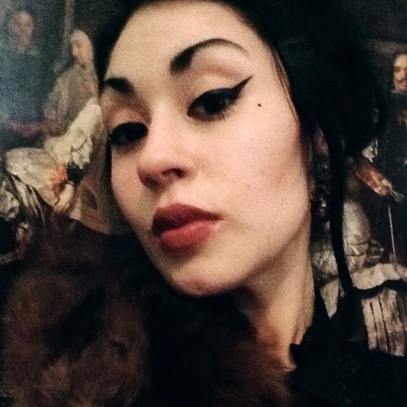 Meet your Posher, Zuleika - Picture 1 of 1